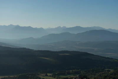 hazy mountains in the morning 114 — скачать