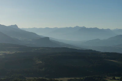 hazy mountains in the morning 115 — скачать