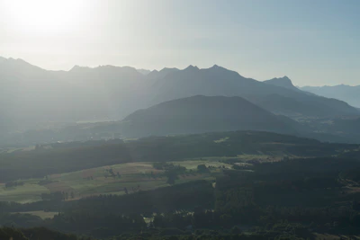 hazy mountains in the morning 116 — скачать