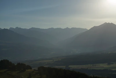 hazy mountains in the morning 117 — скачать