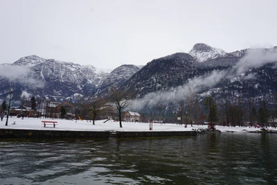 mountain lake medieval town 014 — Descargar