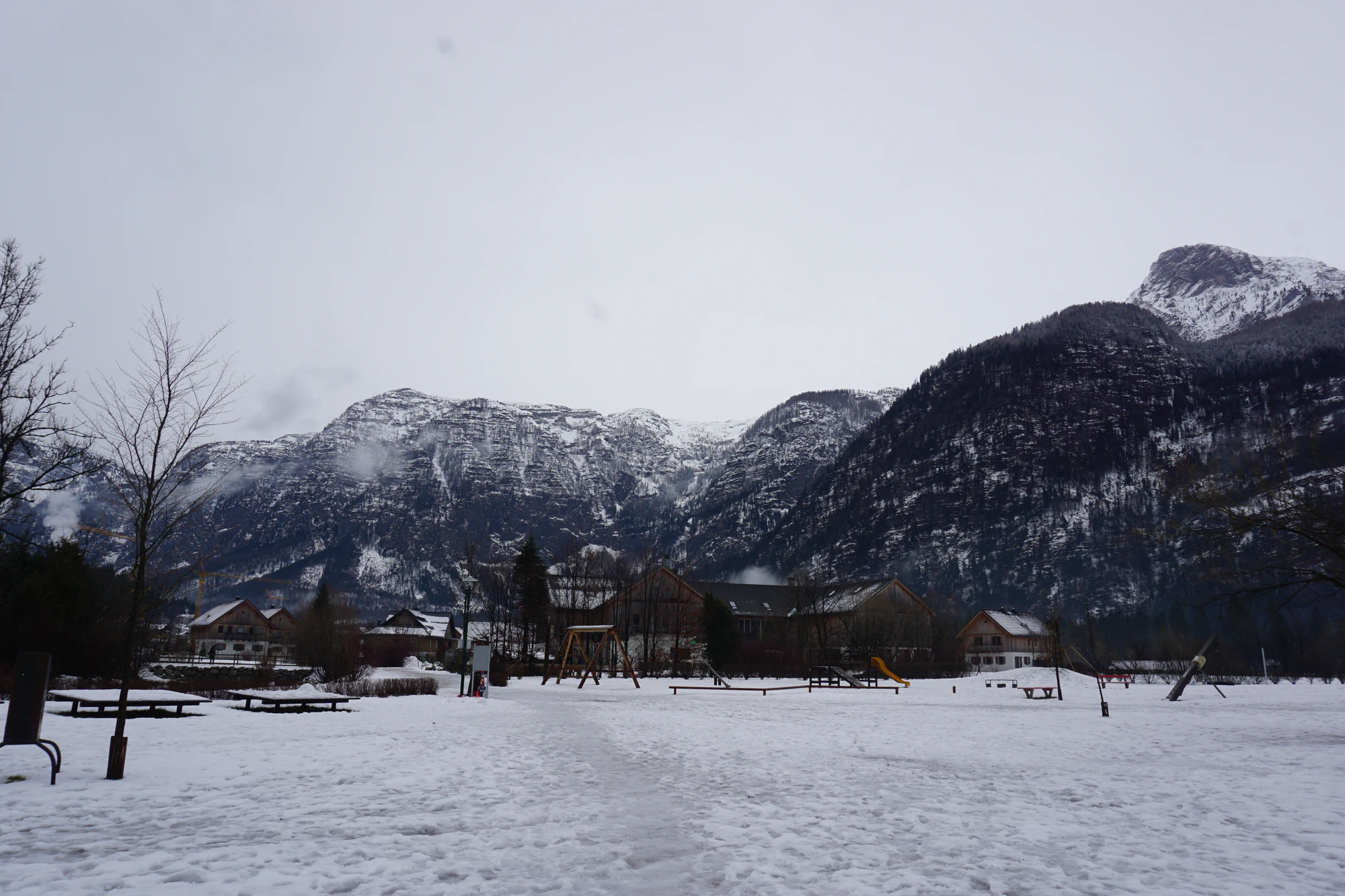 mountain lake medieval town 015 — Скачать