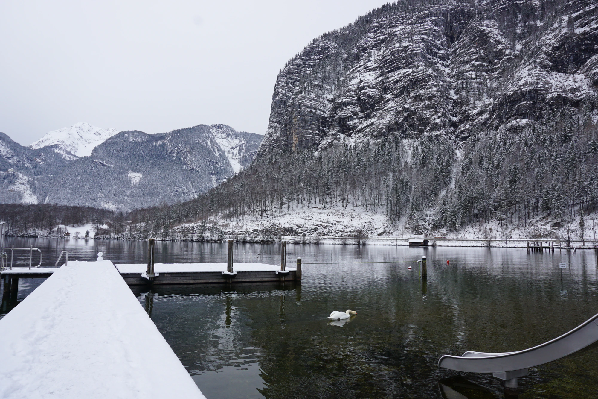 mountain lake medieval town 028 — Скачать