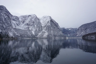 mountain lake medieval town 029 — Descargar