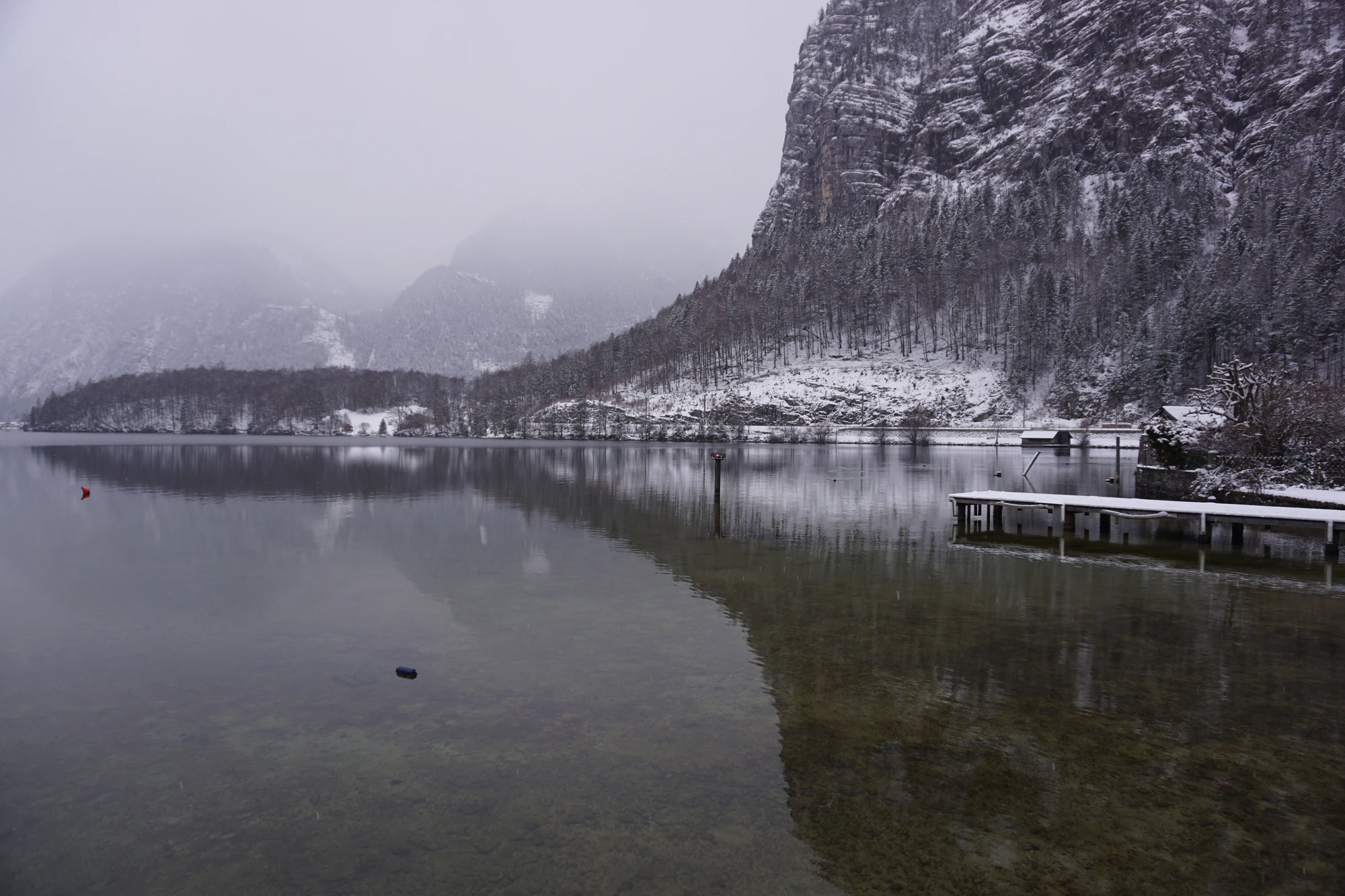 mountain lake medieval town 036 — Descargar