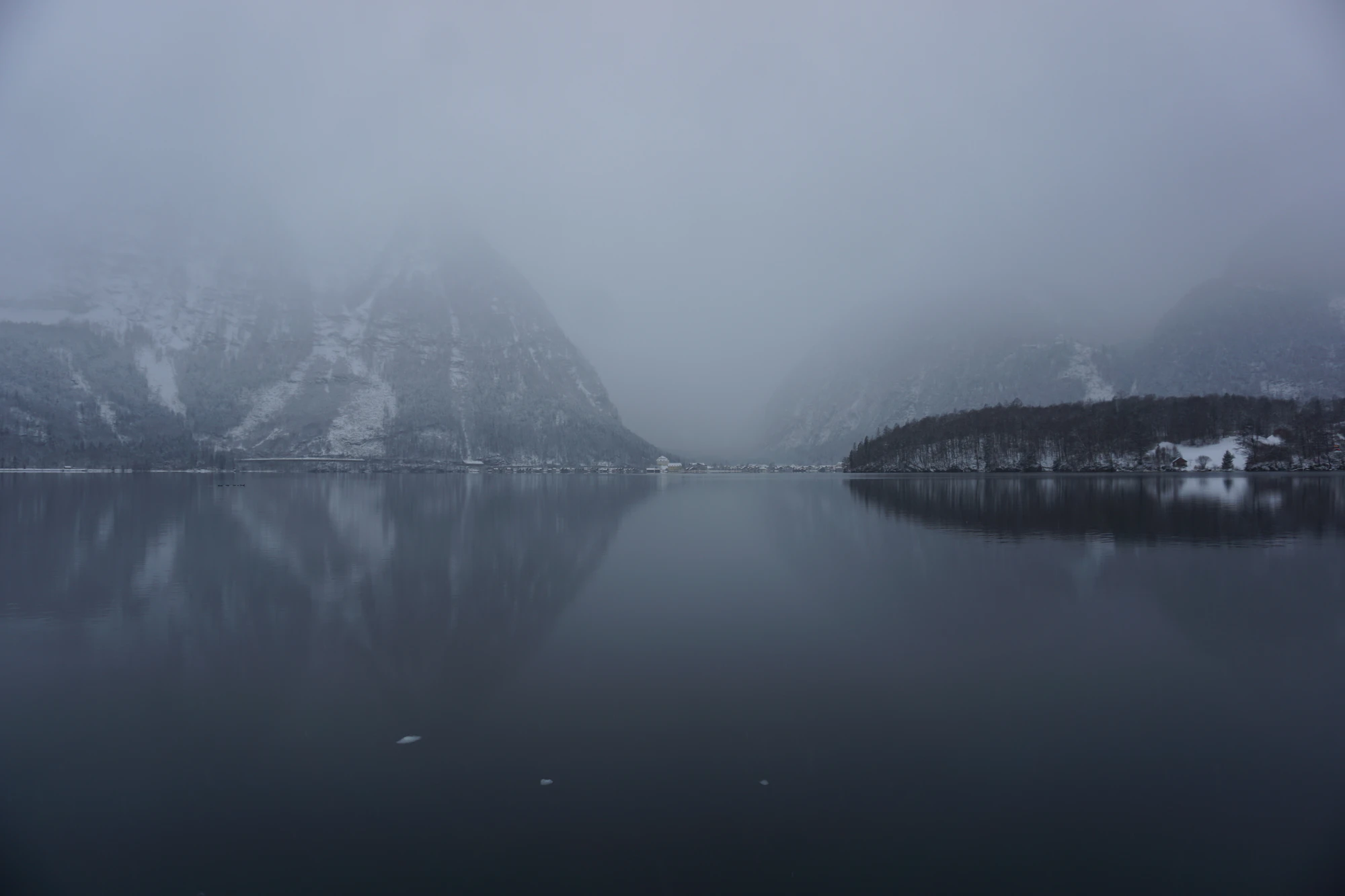 mountain lake medieval town 039 — Скачать