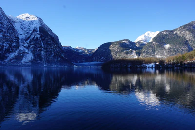 mountain lake medieval town 052 — Descargar