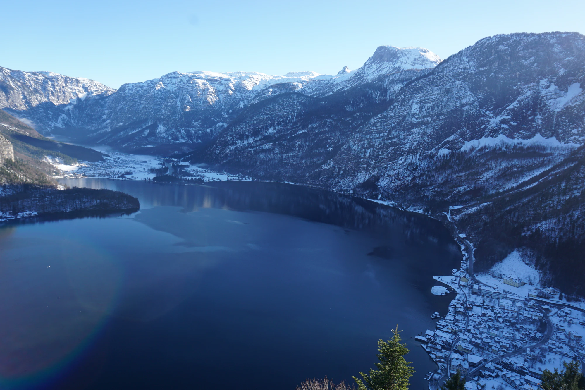 mountain lake medieval town 056 — Descargar