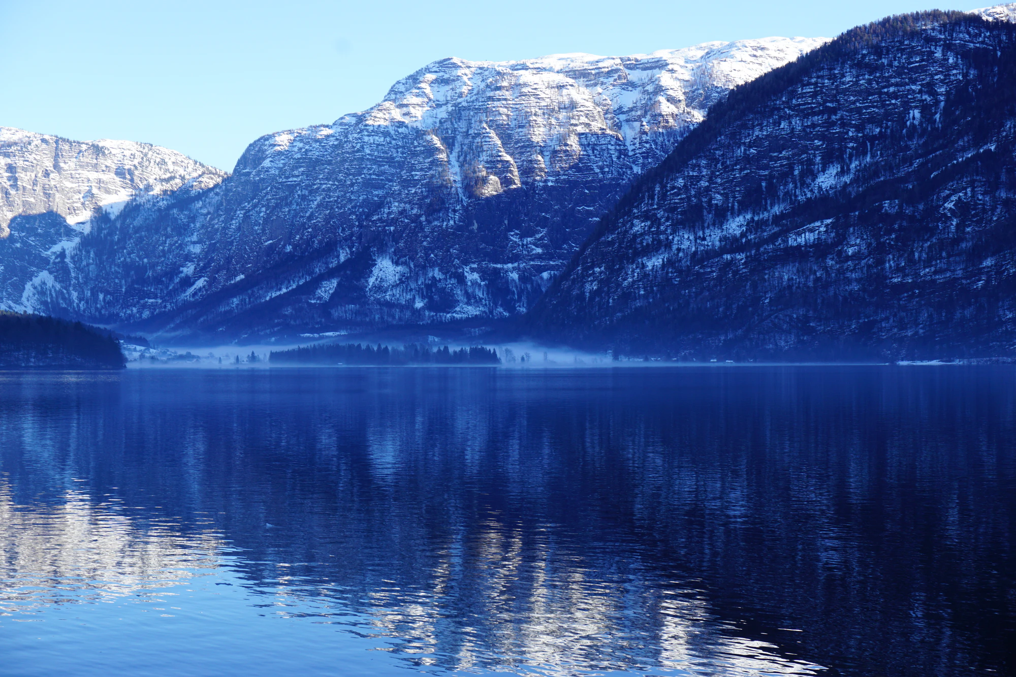 mountain lake medieval town 065 — Descargar