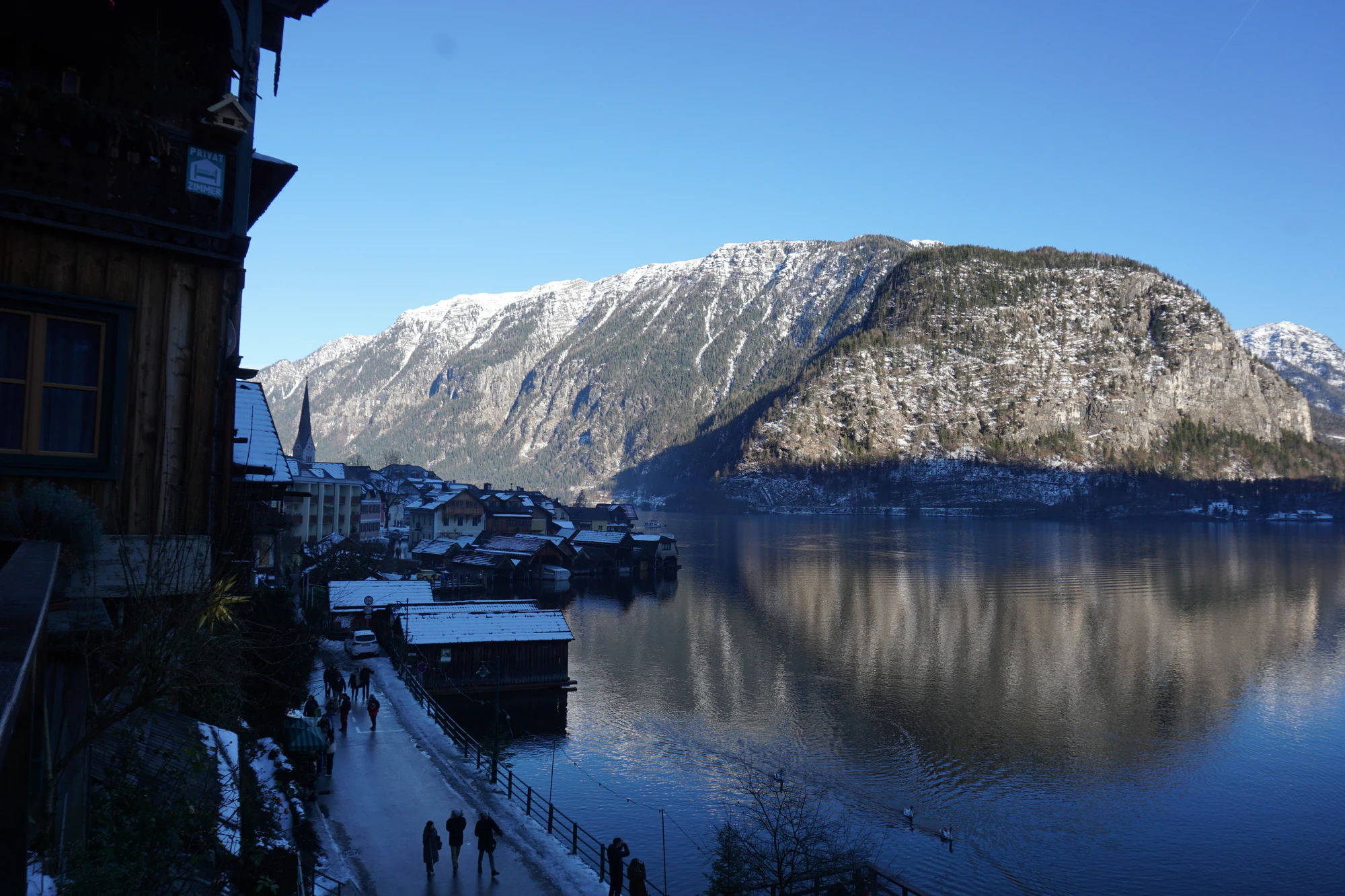 mountain lake medieval town 067 — Скачать