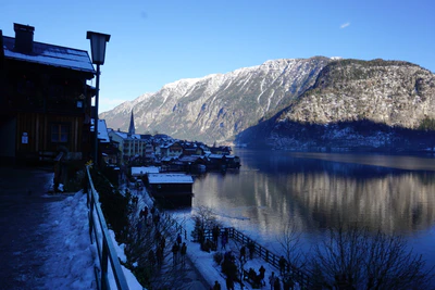 mountain lake medieval town 072 — Descargar