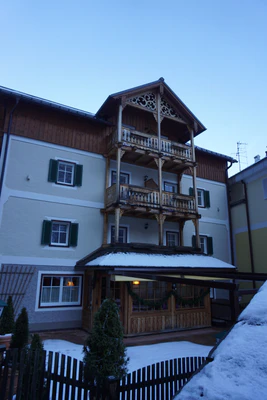 mountain lake medieval town 083 — Скачать