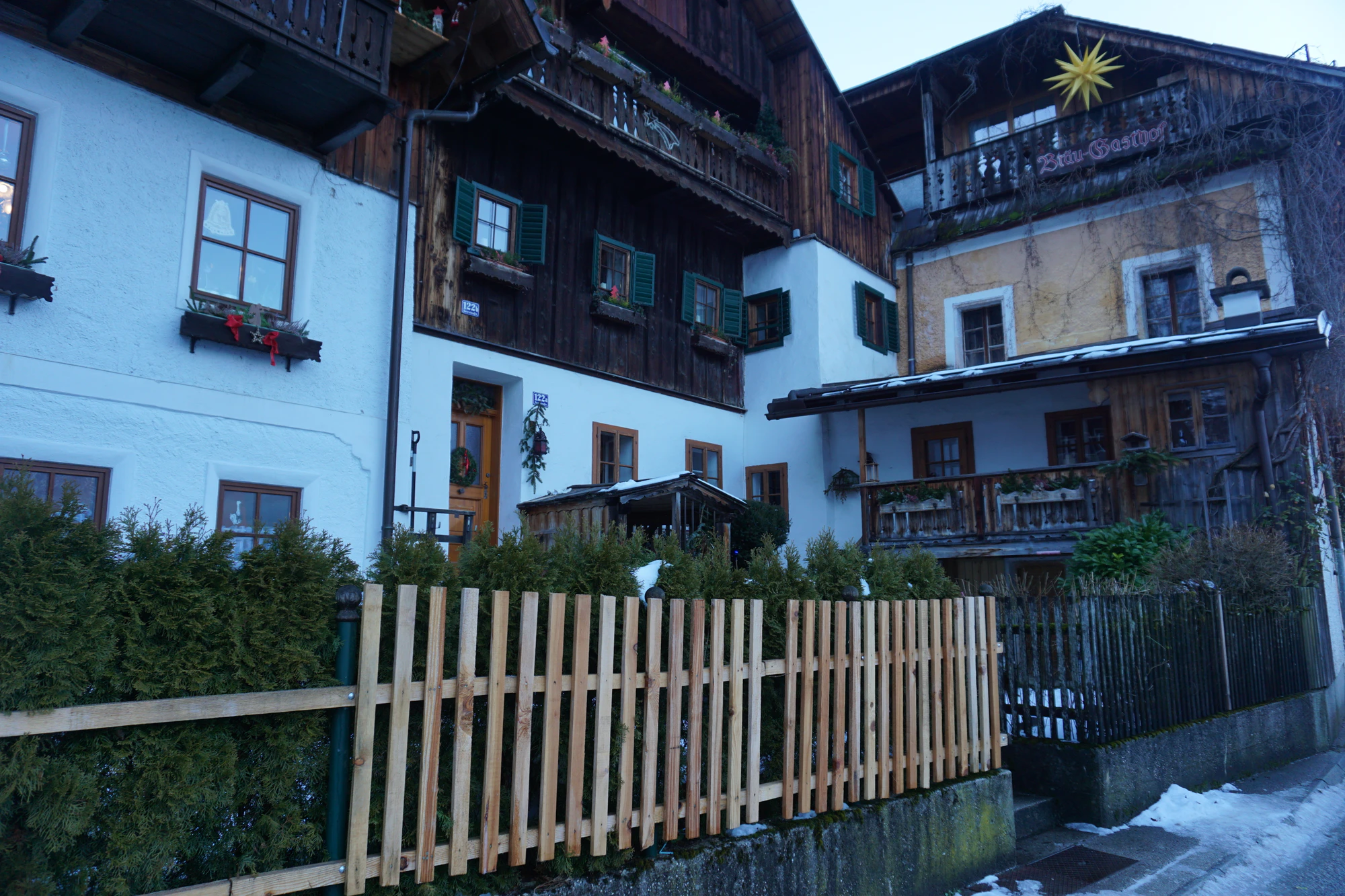 mountain lake medieval town 115 — Download