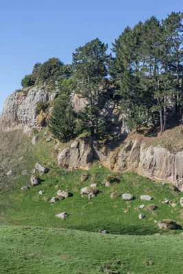 porous limestone cliffs 004 — Скачать