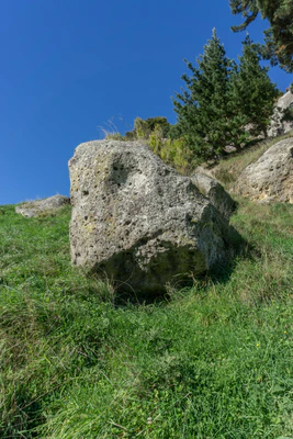 porous limestone cliffs 011 — Descargar
