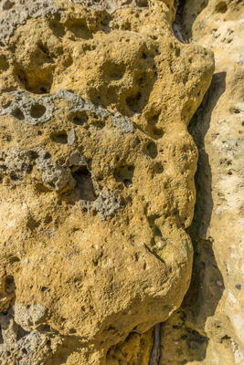 porous limestone cliffs 016 — Descargar