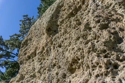 porous limestone cliffs 021 — Скачать