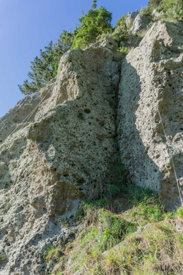 porous limestone cliffs 029 — Скачать