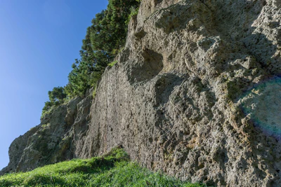 porous limestone cliffs 030 — Descargar