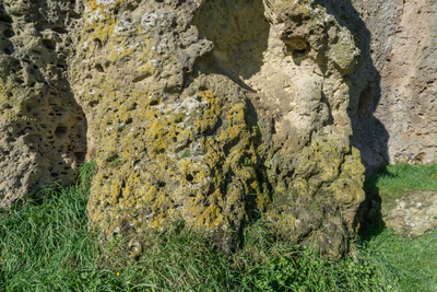porous limestone cliffs 032 — Descargar