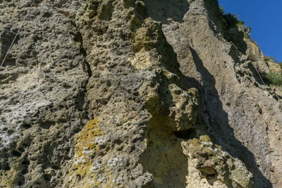 porous limestone cliffs 033 — Скачать