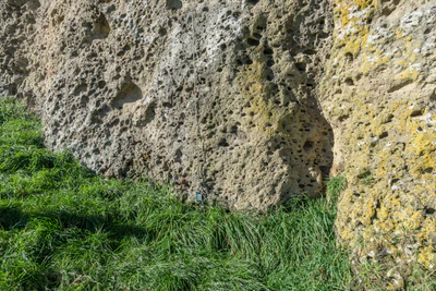 porous limestone cliffs 035 — Descargar