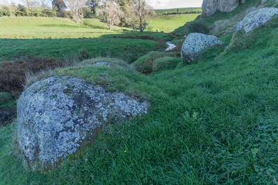 porous limestone cliffs 108 — Descargar