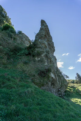 porous limestone cliffs 121 — Descargar