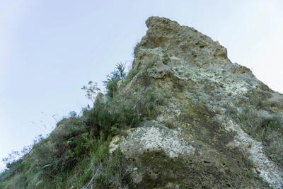 porous limestone cliffs 123 — Descargar