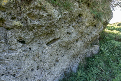 porous limestone cliffs 125 — Скачать
