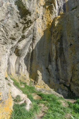 porous limestone cliffs 150 — Descargar
