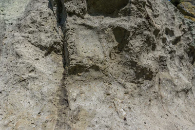 porous limestone cliffs 156 — Descargar
