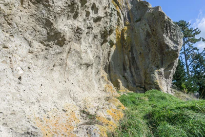 porous limestone cliffs 158 — Descargar