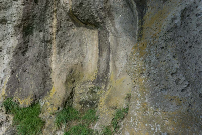 porous limestone cliffs 160 — Скачать