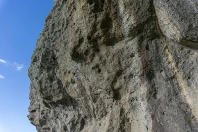 porous limestone cliffs 163 — Скачать