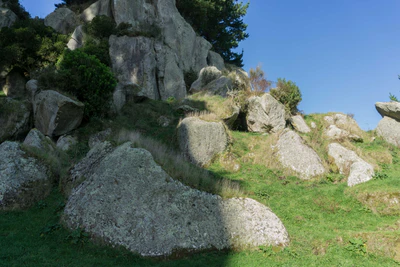 porous limestone cliffs 177 — Descargar
