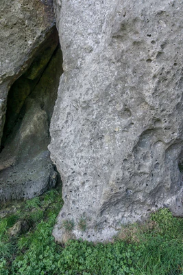 porous limestone cliffs 190 — Скачать