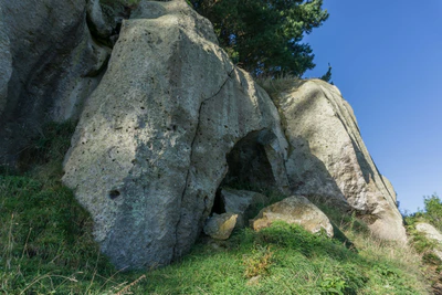 porous limestone cliffs 205 — Скачать
