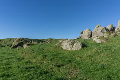 porous limestone cliffs 220 — Скачать