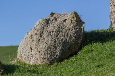 porous limestone cliffs 244 — скачать