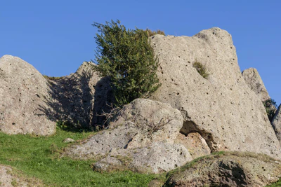 porous limestone cliffs 252 — скачать