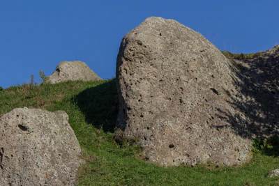 porous limestone cliffs 253 — скачать