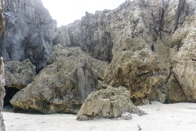 togo coral rock chasm 017 — Скачать