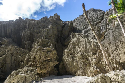 togo coral rock chasm 057 — Скачать
