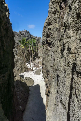 togo coral rock chasm 063 — Descargar