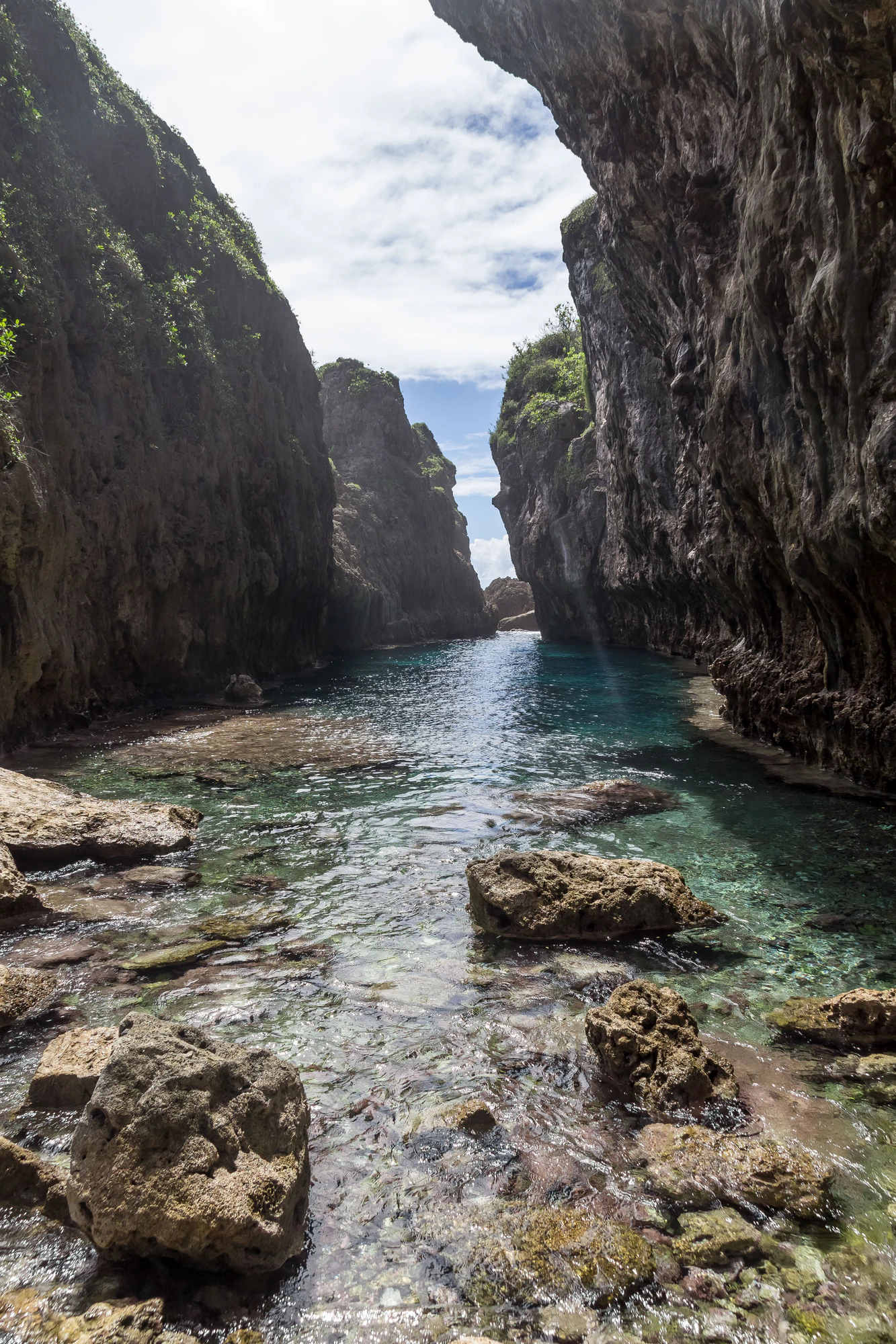togo coral rock chasm 113 — Скачать